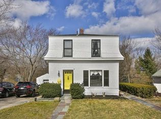101 Pleasant St, Cohasset, MA 02025