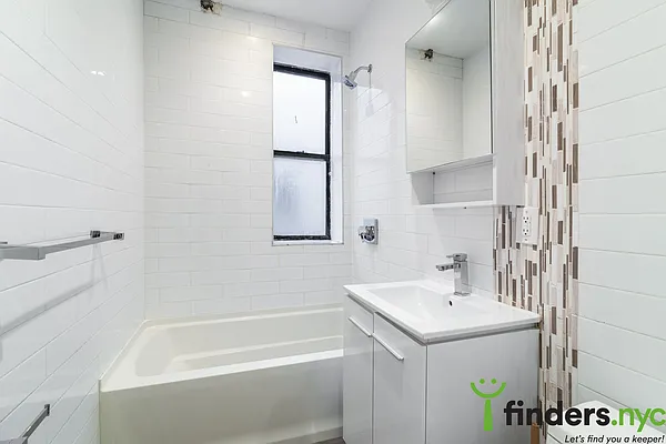 Rented by Clove Realty LLC | media 3