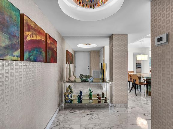 5th image of 2655 Collins Ave APT 2211