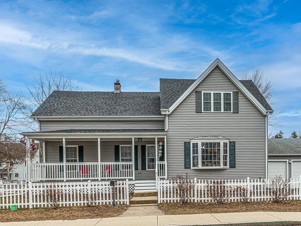 54 Goodwin St