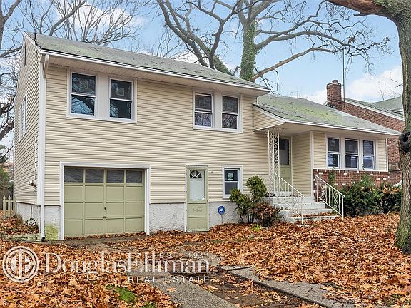 2nd image of 868Z Taft St