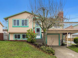 5320 N 49th St, Ruston, WA 98407