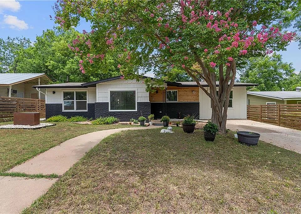 1st image of 4806 Hilldale Dr