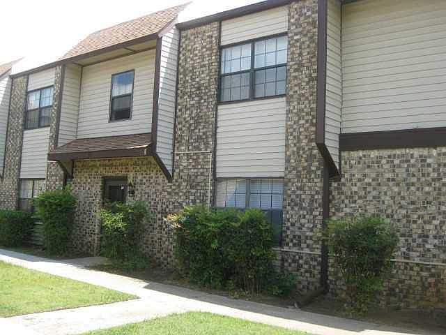 1st image of 401 12th Ave #230