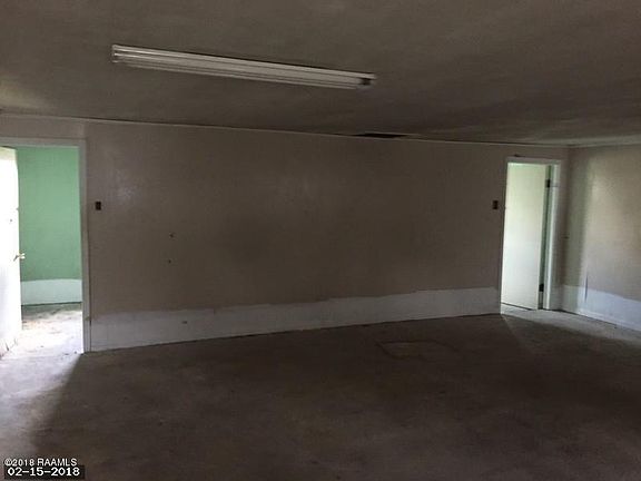 4th image of 603 E Elm St