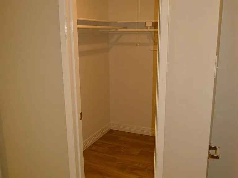 14223 Whitecross Dr — Photo 25