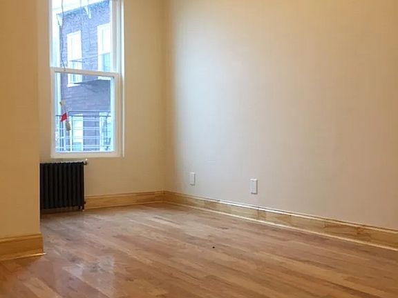 4th image of 204 Greenpoint Ave #3LB