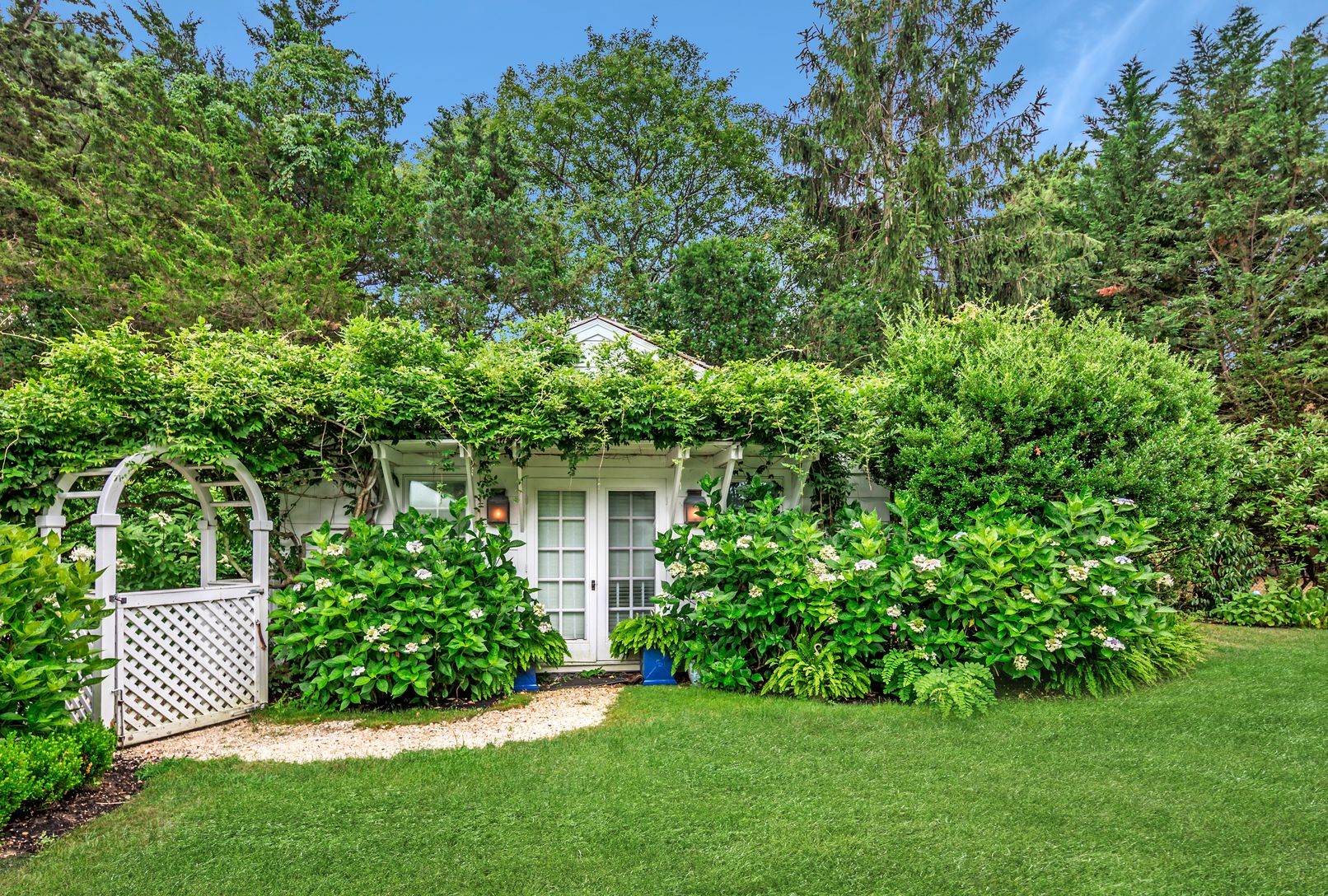  Charming Pool House Exterior