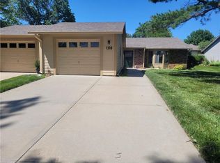 1310 W Campbell Blvd, Raymore, MO 64083