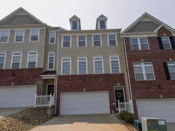 428 Saint Andrews Dr, Morgantown, WV 26508