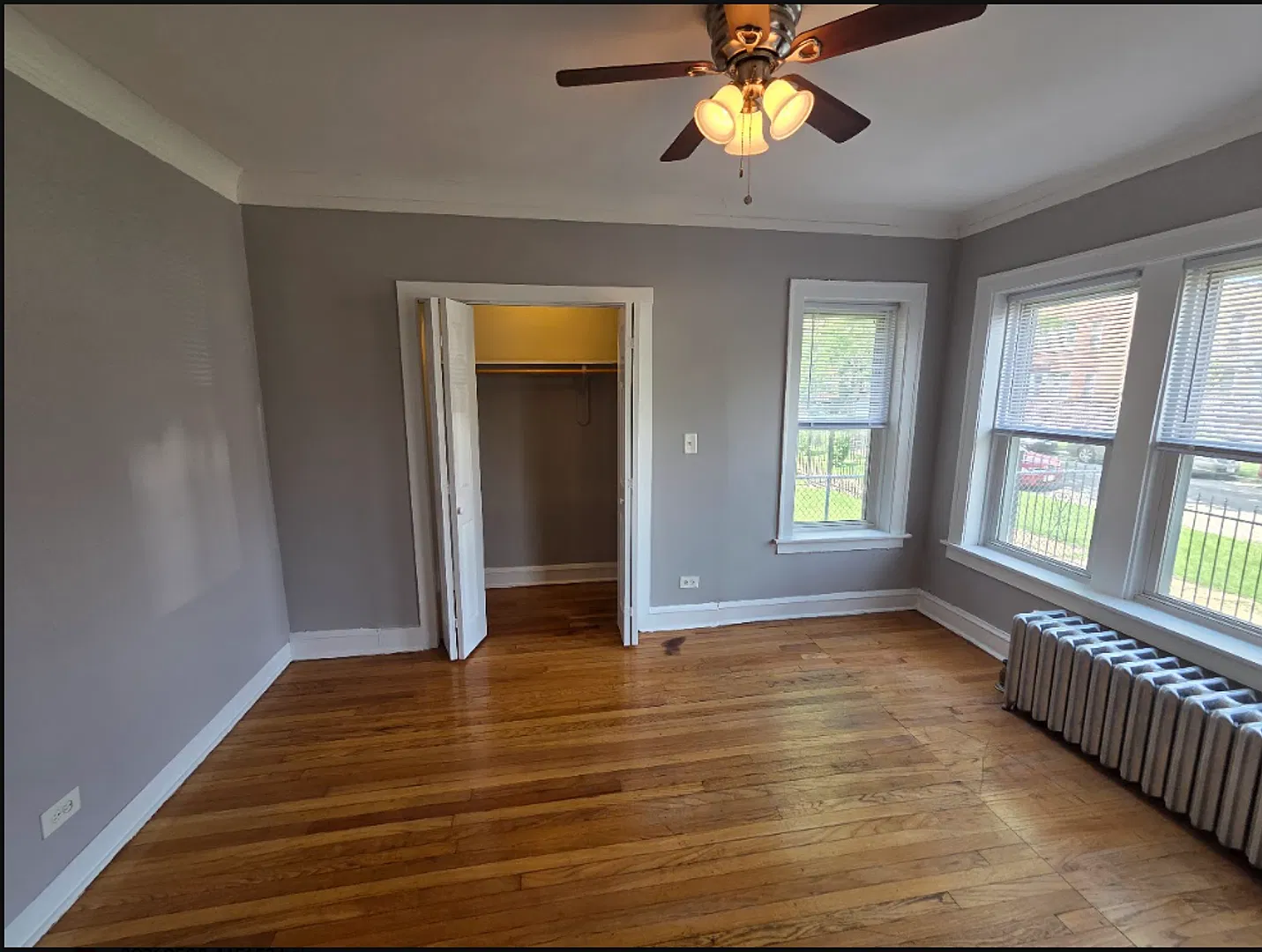 7156 S Rhodes Ave (NEW) — Photo 1
