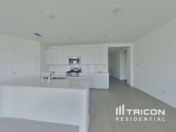 5th image of 1324 Francesca Dr