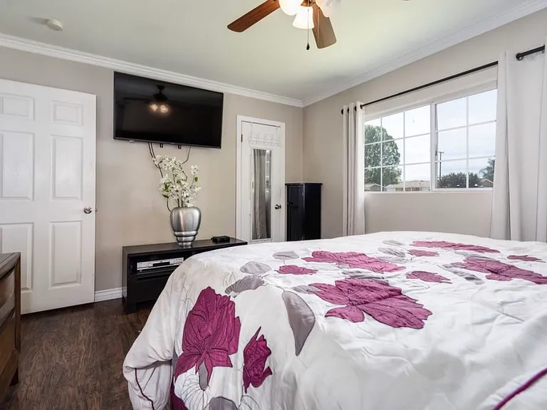 2416 S San Antonio Ave — Photo 27