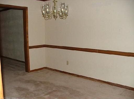 4th image of 2053 Silver Lake Dr
