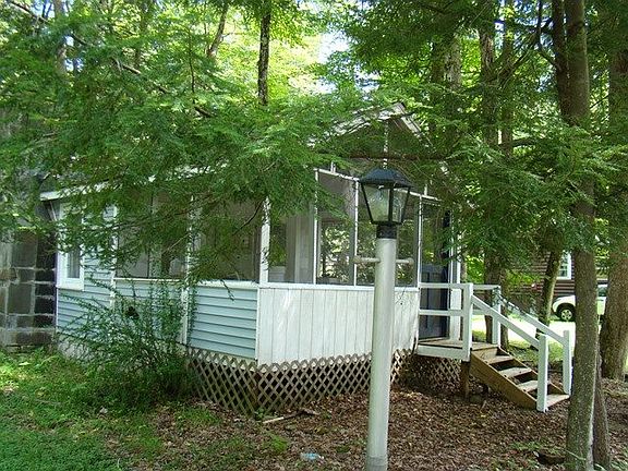 2nd image of 29 Keller