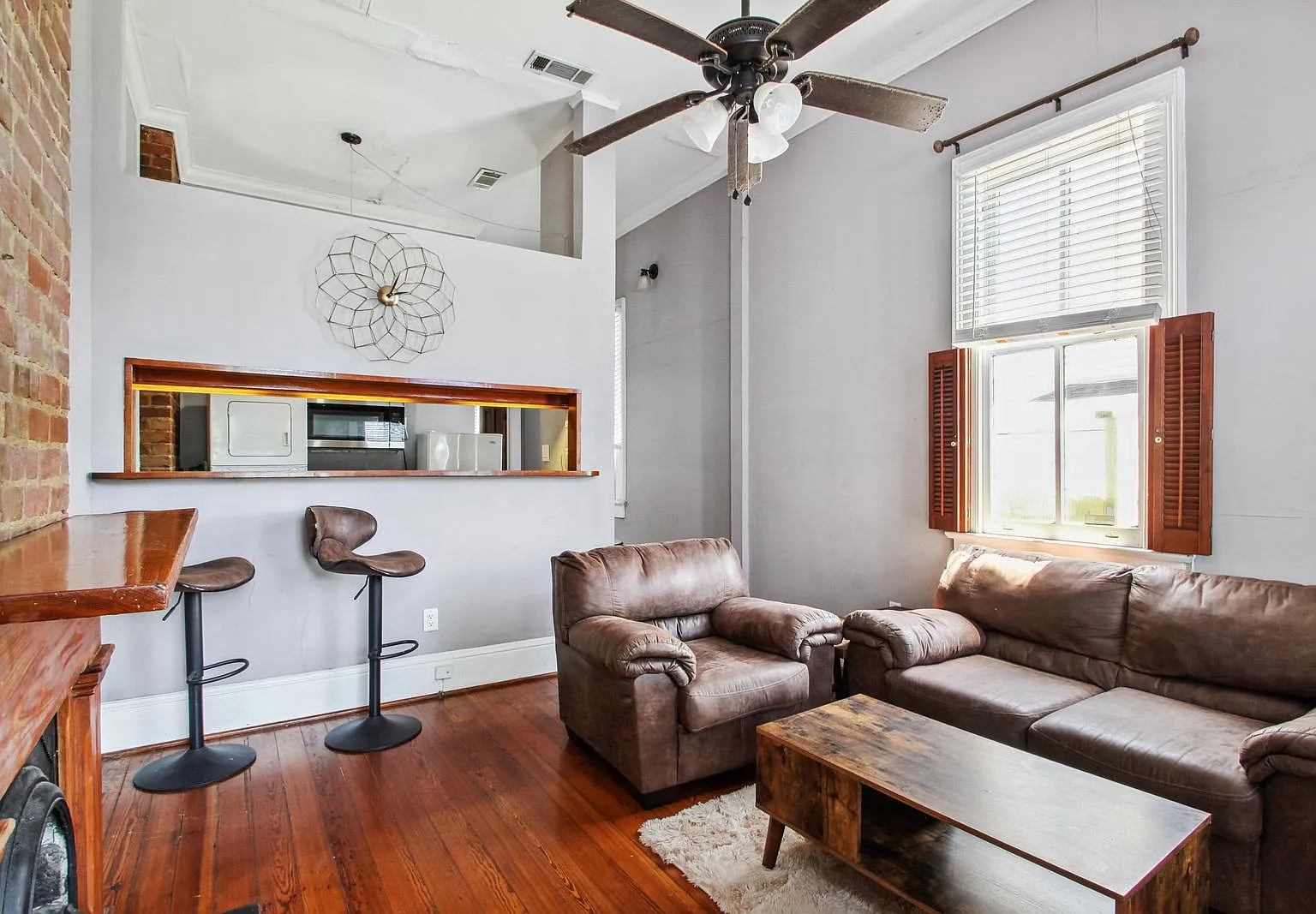 4817 Constance Street — Photo 2