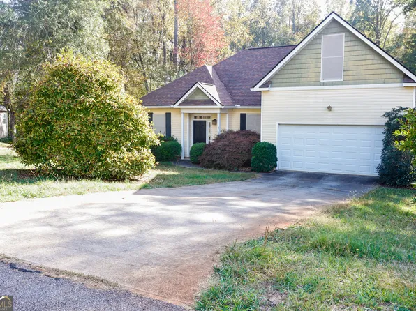104 Fieldstone Trl, Winterville, GA 30683
