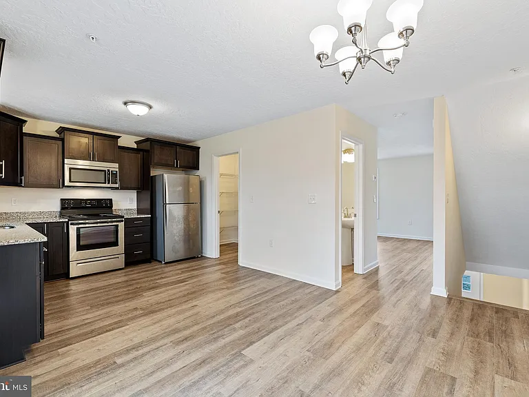 2904 Hickorywood Ln — Photo 9