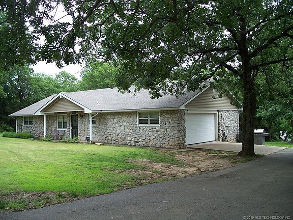 2nd image of 2508 W Oak Dr