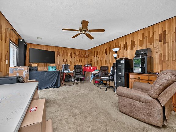 4th image of 3451 Hollyglen Ct