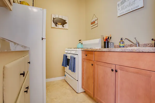 Sold by Keller Williams Realty Landmark II | media 10