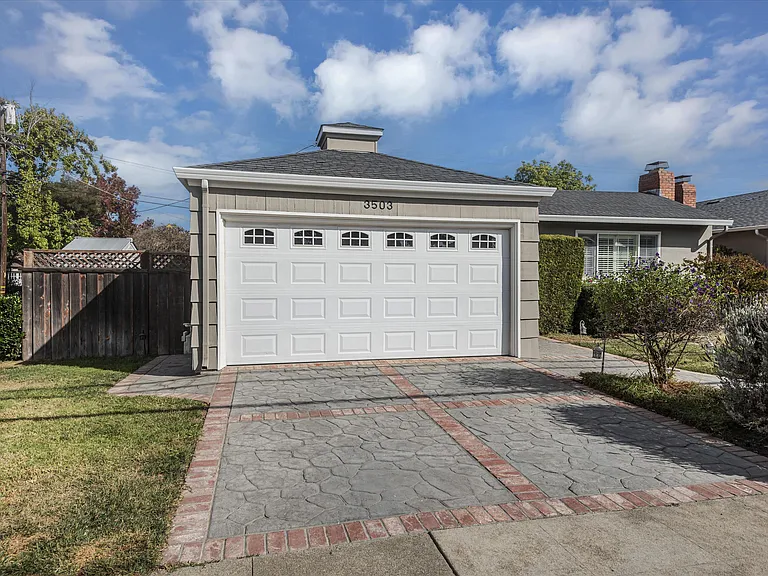 3503 Hacienda St — Photo 3
