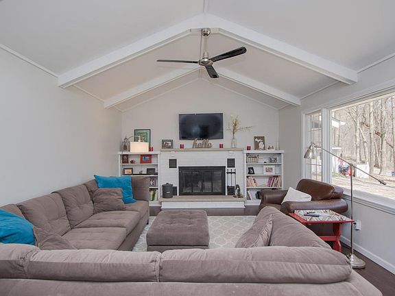 5th image of 1206 Woodlure Dr