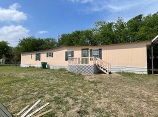 445 Daybreak St, Lacy Lakeview, TX 76705