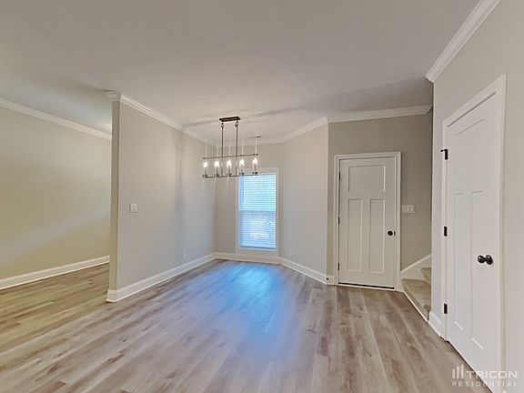 4th image of 868 Cherry Blossom Ln