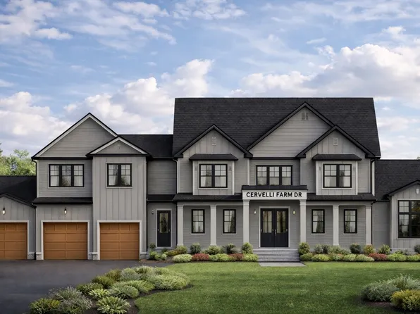 23 Cervelli Farm Dr, Hanover, MA 02339