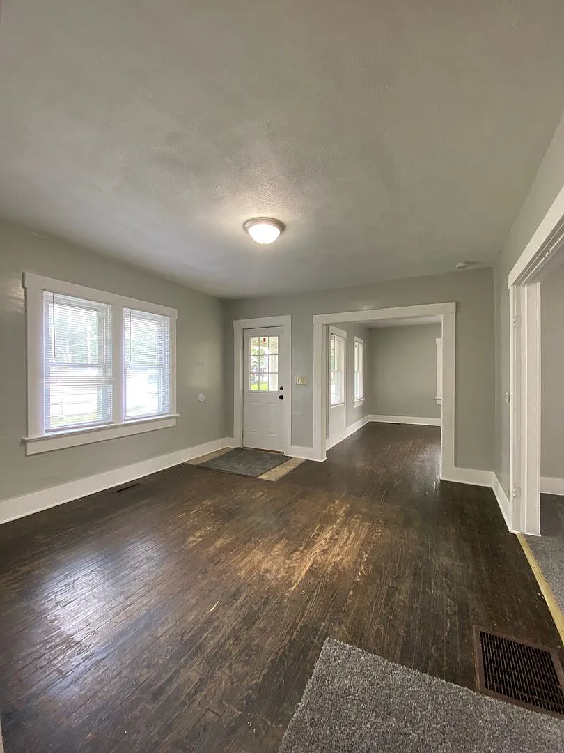 4 Bedroom Single Family Home in Goshen! — Photo 1