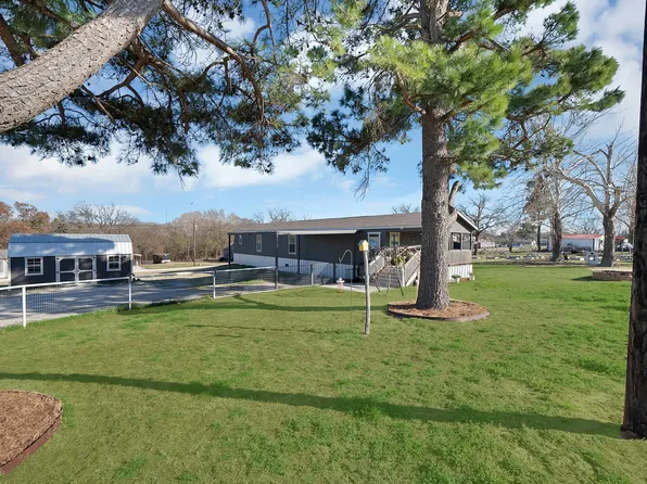 130 Firefly Dr, Springtown, TX 76082