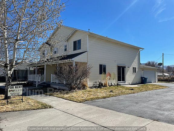 2nd image of 2121 Jasmine Pl #A
