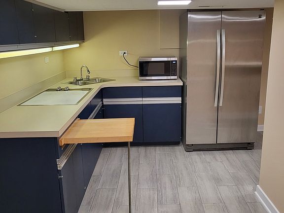 4th image of 5928 W Higgins Ave #Basement