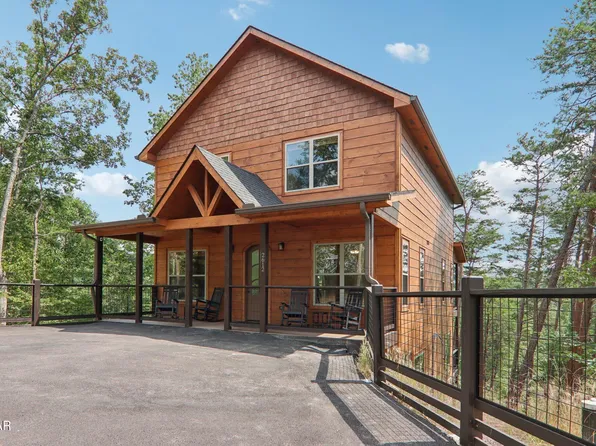 2616 Dogwood Loop Dr, Sevierville, TN 37876