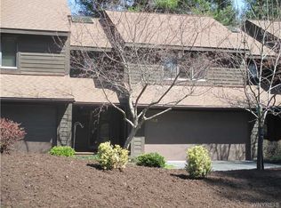 148 Breezewood Cmn, East Amherst, NY 14051