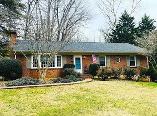2236 Ridgewood Dr, Lynchburg, VA 24503