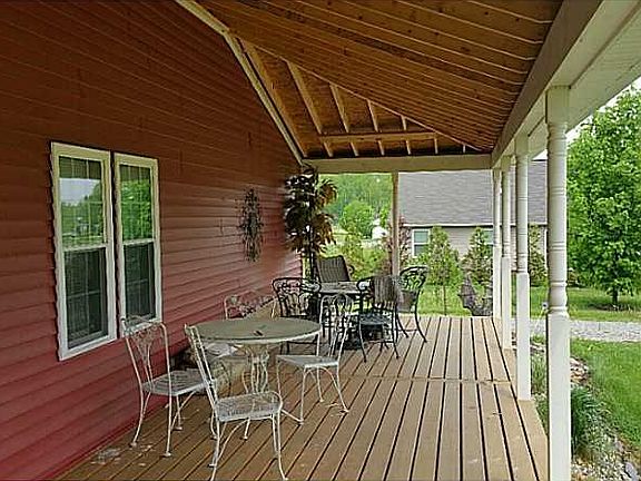 Porch. Wrap around porch