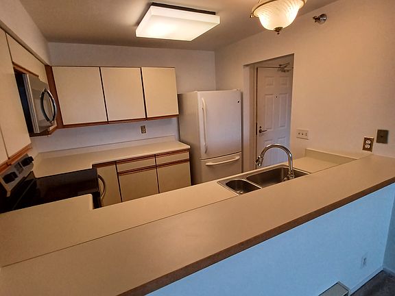 2nd image of 1201 Melville Sq APT 305