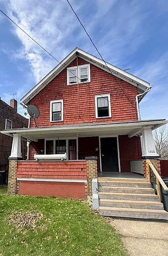 1300 Grant St Photo 1