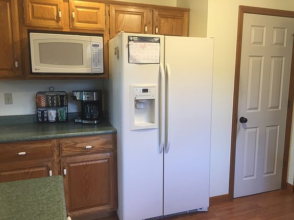 Kitchen-All Appliances Stay