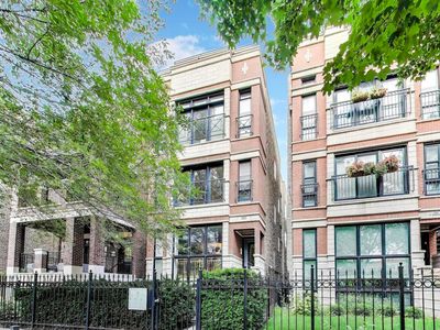 3333 N Seminary Ave #3, Chicago, IL, 60657