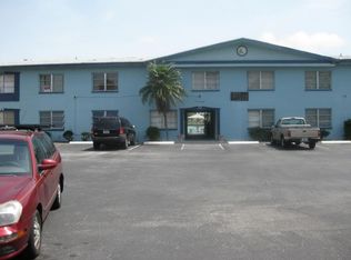 275 116th Ave APT 105, Treasure Island, FL 33706