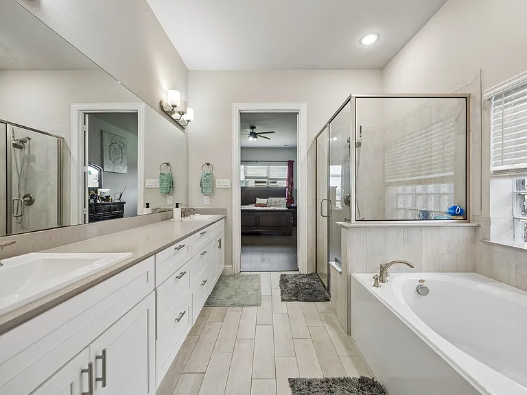 4500 El Paso Dr — Photo 17
