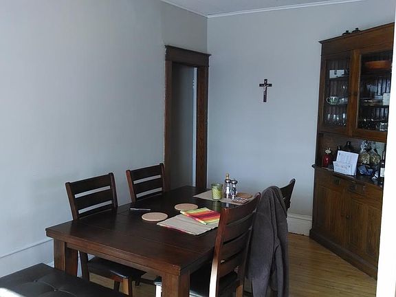 3rd image of 1630 Selby Ave APT 3