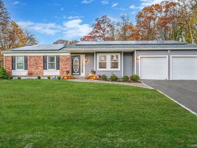 1 Fuller Drive, Ridge, NY, 11961