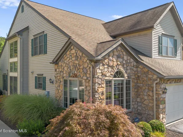 72 Hedge Row Run Unit 72, Scott Township, PA 18411