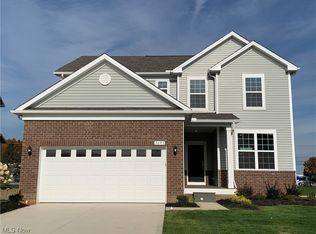 7693 Bronco Ct, Mentor, OH 44060