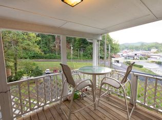 116 Heritage Hollow Cir, Franklin, NC 28734