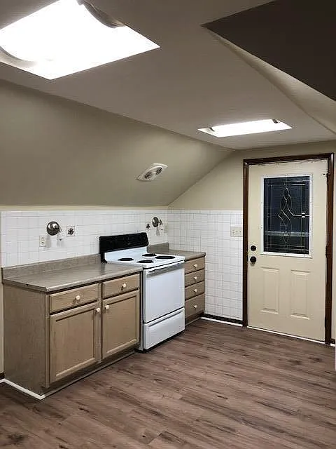 1 bed, 590 sqft, $725 — Photo 4
